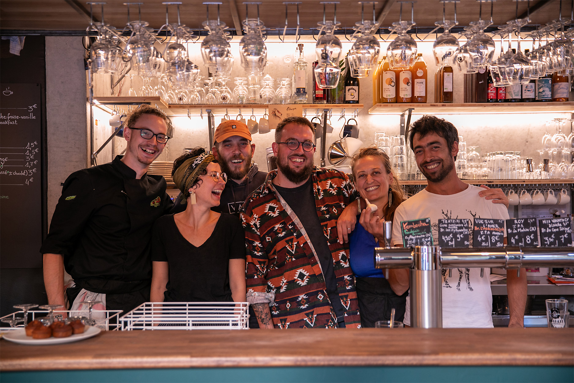 Le Central Vapeur, bar à facettes et cuisine du coin, cafe, restaurant, bar, bio, Crest, Drome, bien manger, bien boire, SCOP, produits locaux, circuit court