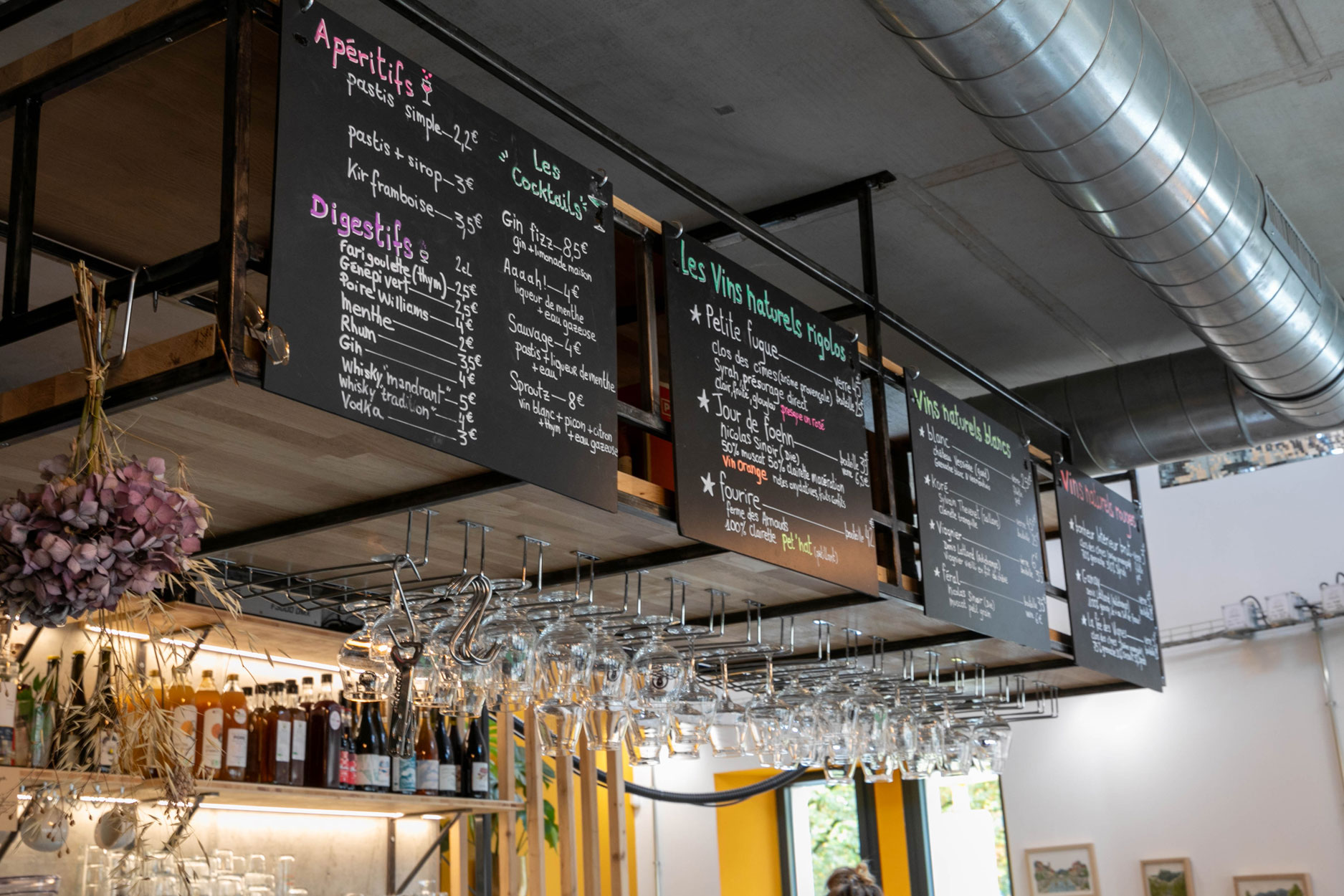 Le Central Vapeur, bar à facettes et cuisine du coin, cafe, restaurant, bar, bio, Crest, Drome, bien manger, bien boire, SCOP, produits locaux, circuit court